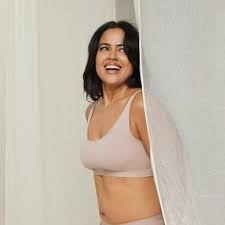 Sameera Reddy for 'One Size Fits All ...